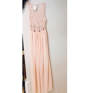 NEW - Ladies Summer Maxi-Dress